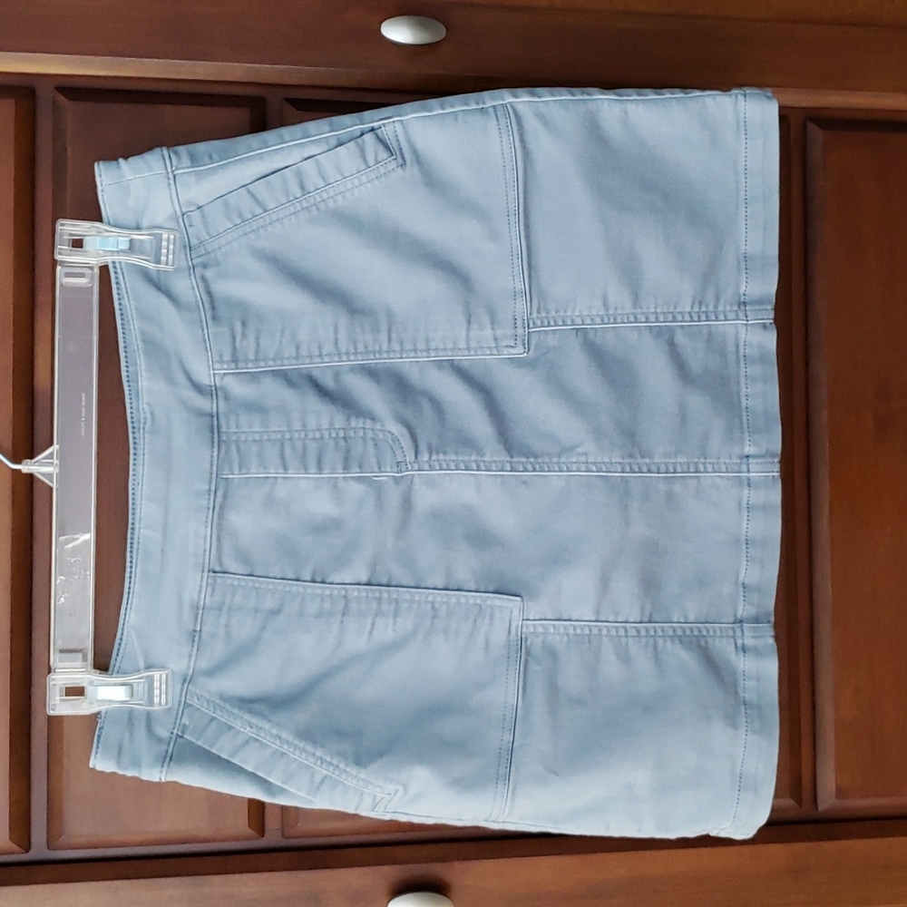 Stretchy skort with pockets